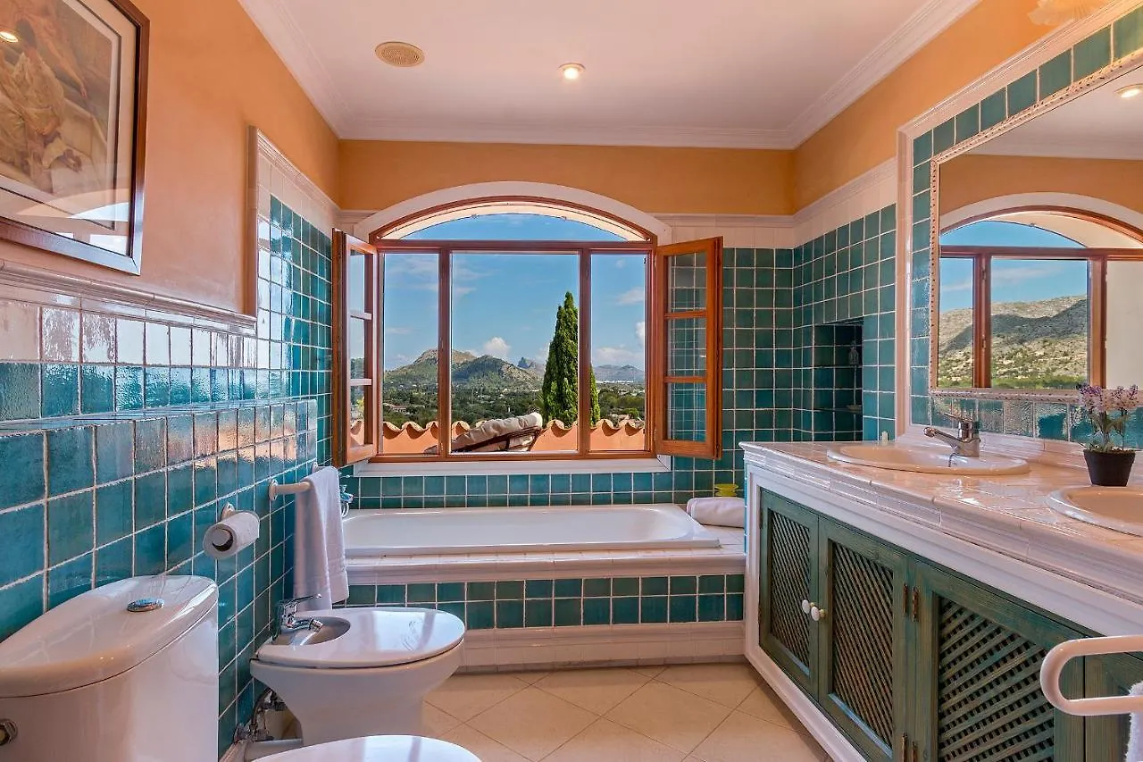 Townhouse With Pool And Mountain Views, Just 5 Min Villa Pollenca 0*,
